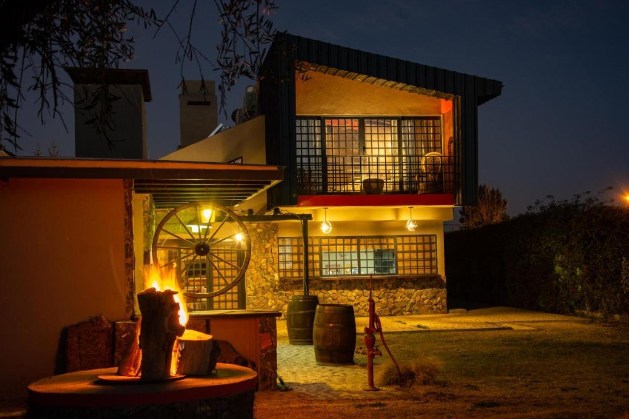 メンドーサ Casa Distintaヴィラ エクステリア 写真